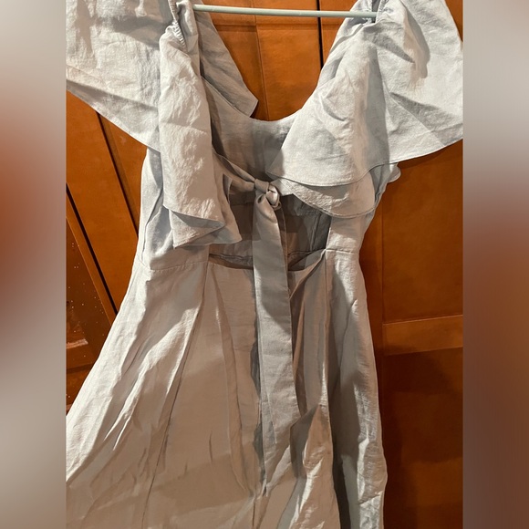 Nobody’s Child Flutter-Sleeve Sweetheart Side-Slit Dress - Picture 4 of 6